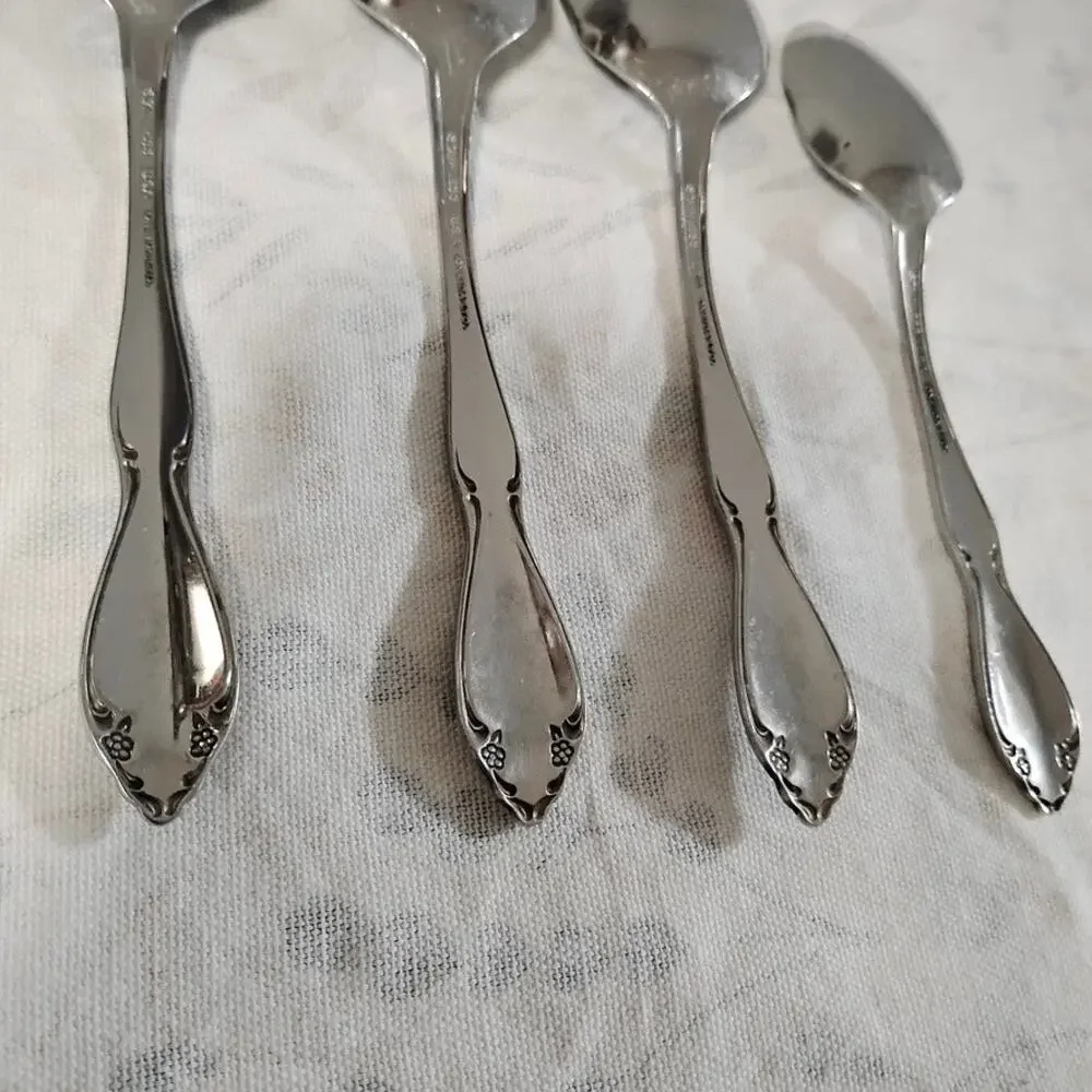 4 Pieces Oneida Berkeley Square Spoons 3 Place Oval Soup Teaspoon Stainless USA